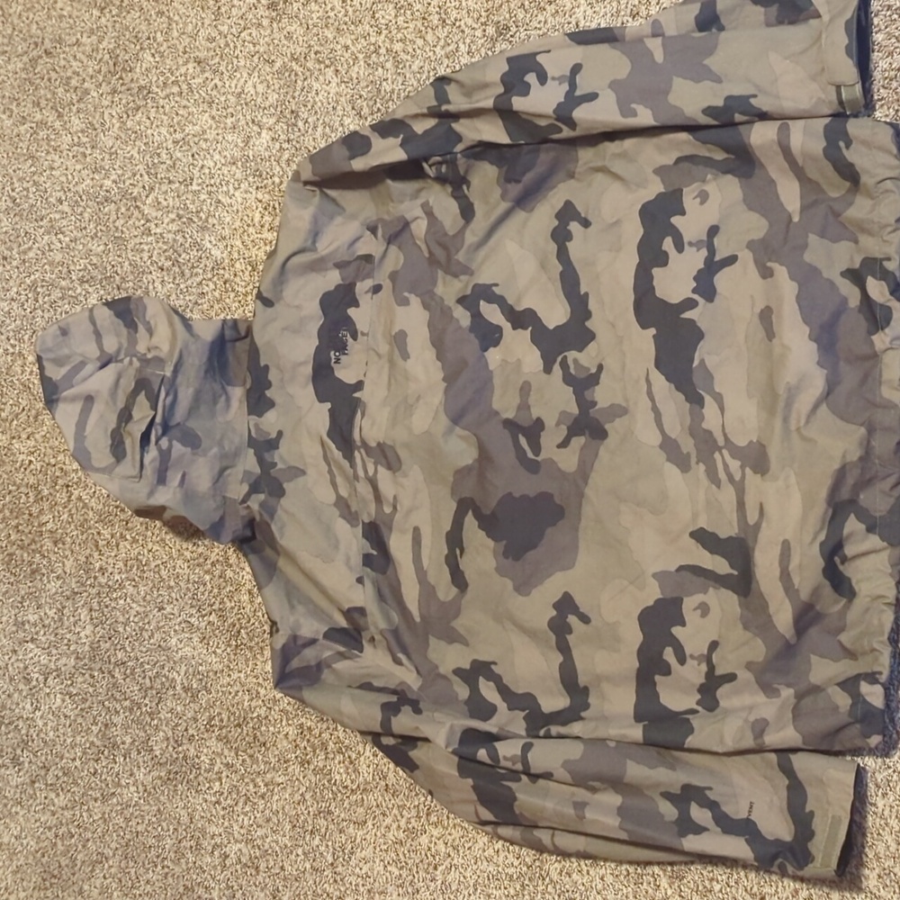 The North Face Men's Camouflage Windbreaker Rain Dryvent Jacket - Picture 4 of 9